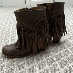 Matisse leather fringe booties, women’s size 8.5